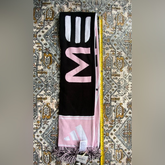 Messi Scarf by Adidas - Picture 10 of 11